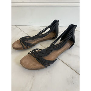 G.H. Bass Women’s Size 8 Sonja Black Strappy Leather Sandals EUC